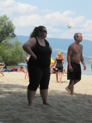 La Niouguen's joue au Volley-Ball