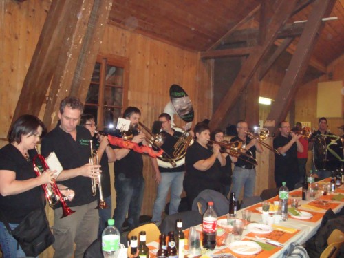 Soirée raclette à la Jeunesse d'Orzens en 2013